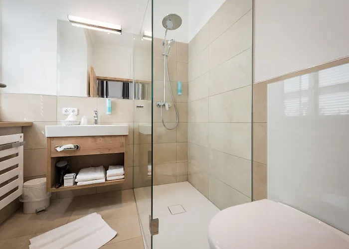 Plankenhof 4* פיל